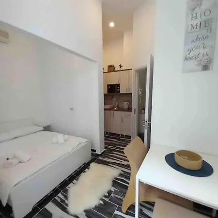 1 Floor Deluxe Center Near Sava River - Starigrad Apartment