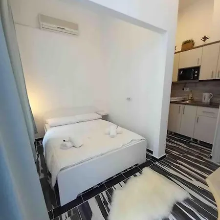Apartment 1 Floor Deluxe Center Near Sava River - Starigrad *