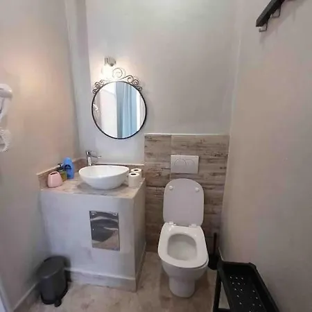 1 Floor Deluxe Center Near Sava River - Starigrad Apartment *