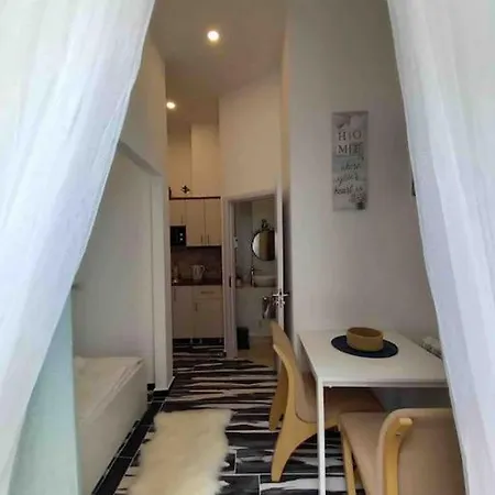 1 Floor Deluxe Center Near Sava River - Starigrad Apartment *